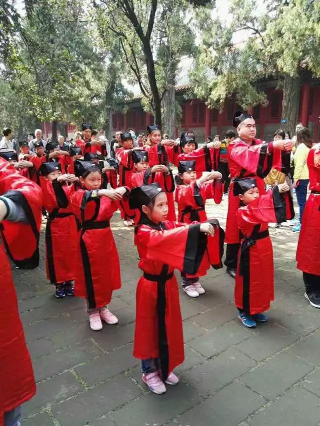 孔子有约圣地游学肥城新华书店拜孔子习礼仪国学体验营来啦报名请从速