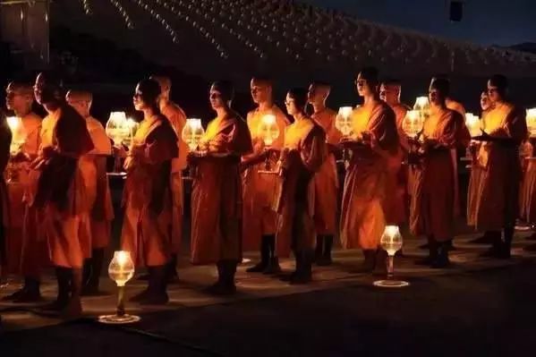 守夏节 | 跟着传统佛教节日,领略别样泰国文化