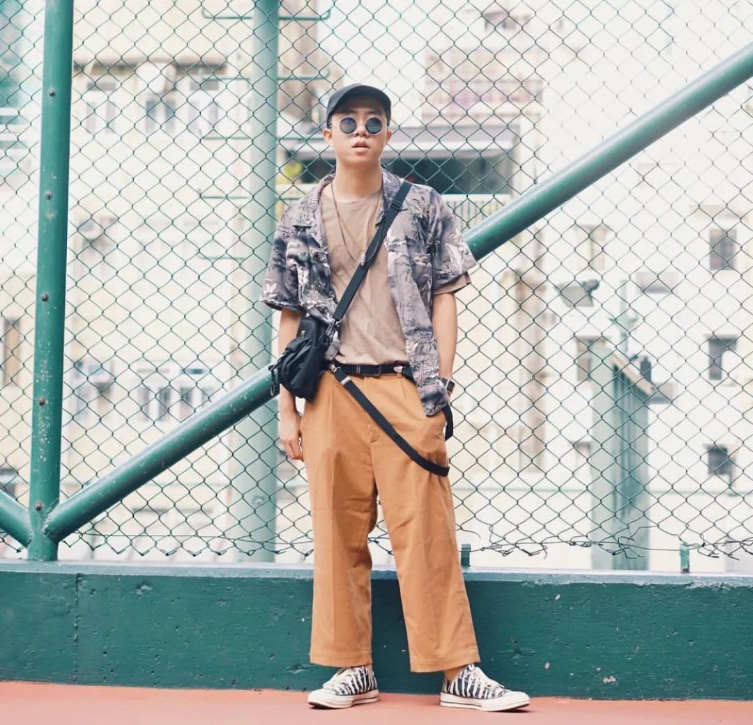 ins穿搭博主: 香港街头上的时髦年轻人是你印象中的样子吗?