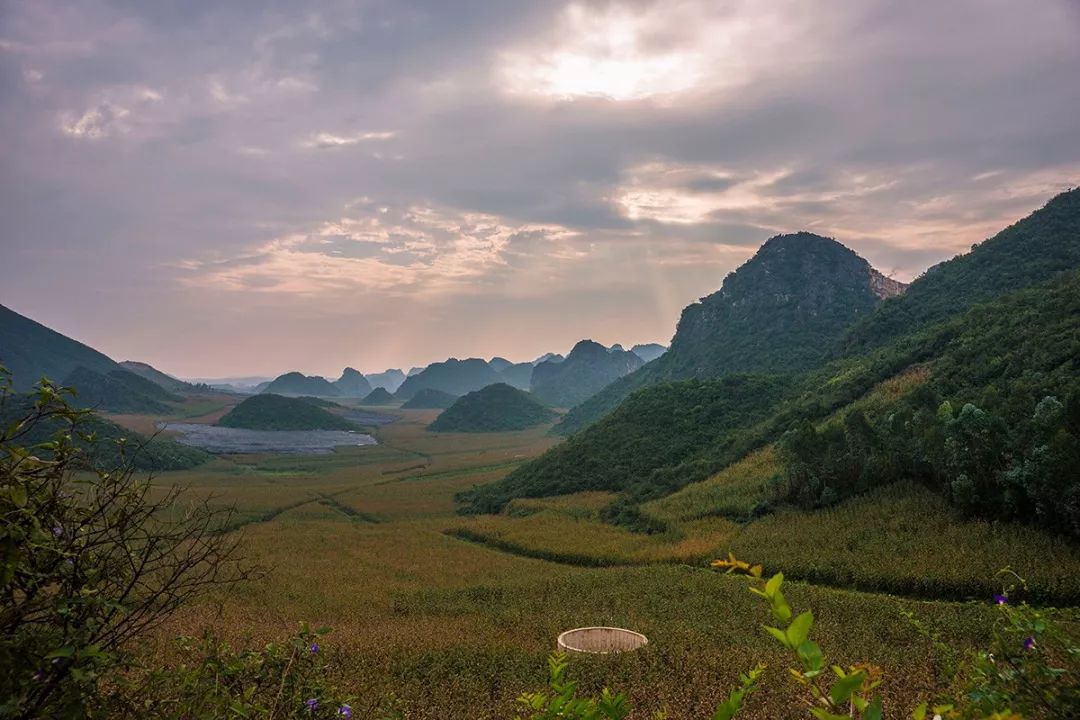 砚山县人口有多少_砚山县地图全图