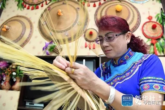 毛南族花竹帽传承在指尖上的民族文化