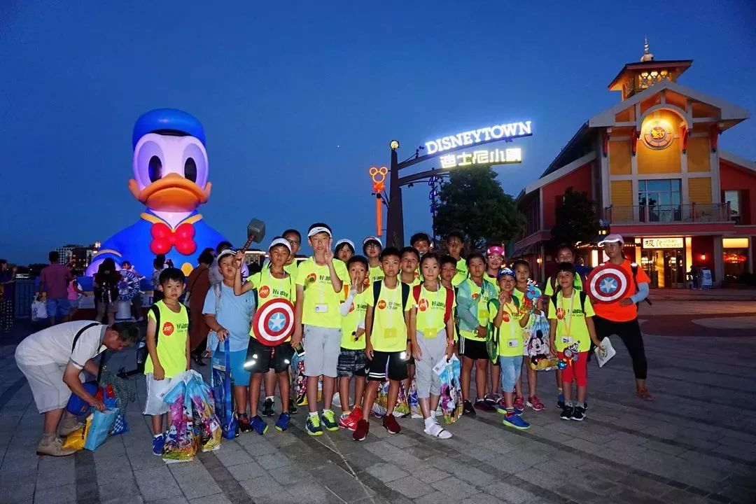 当网球夏令营遇上迪士尼乐园是种怎样的体验？丨上海