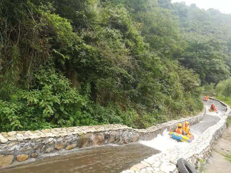 雁荡山峡谷漂流成人票限时抢购只需59.9元,又刺激又好玩,清凉一夏!