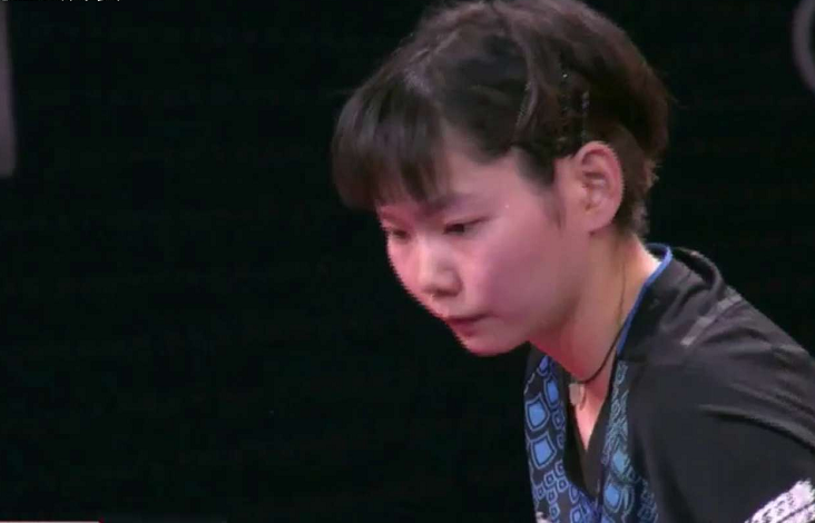 终结内战3连败,刘诗雯淘汰何卓佳率先进入决赛,冠军在向她招手