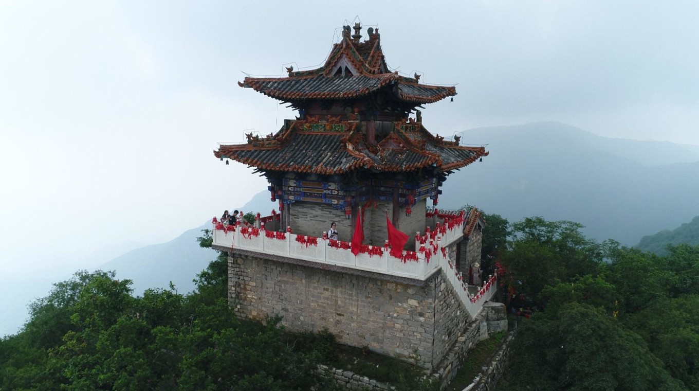 山西云丘山登山赏水逛古村