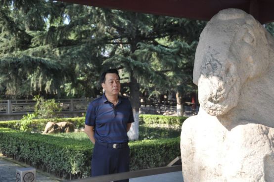 我们采访了茂陵博物馆馆长田晖,让他为大家解读"霍去病墓石雕群"背后