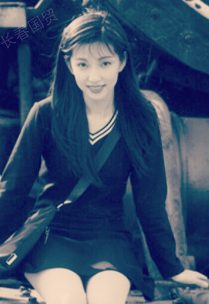 李冰冰1997年毕业于上海戏剧学院表演系本科班.