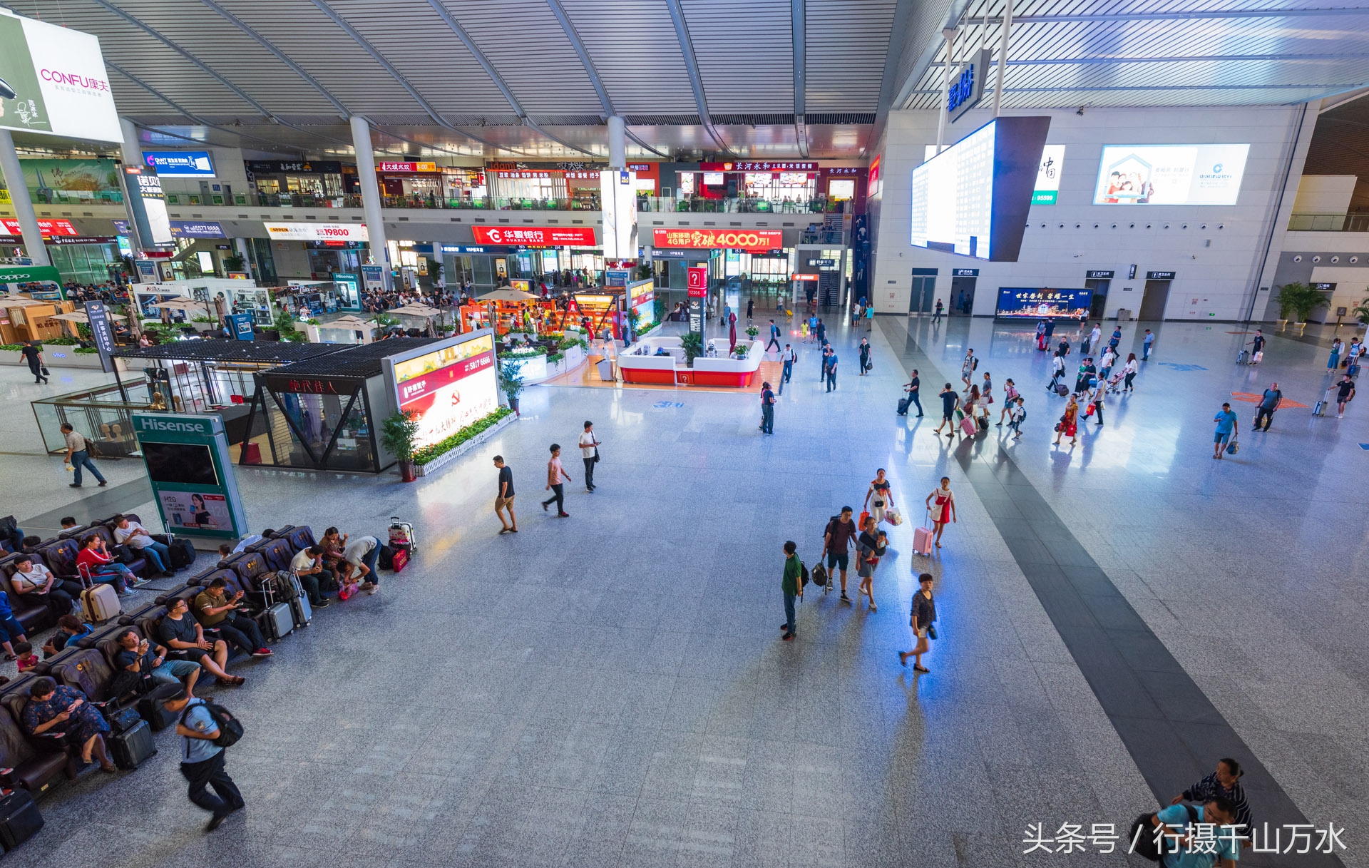 济南西站,可直达全国各地244个火车站,覆盖大半个中国