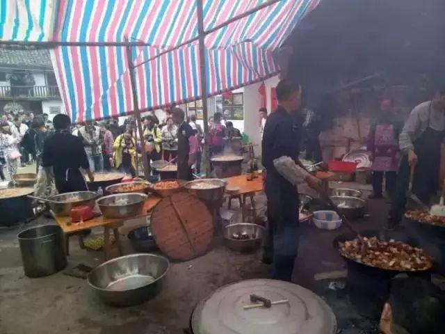 实拍!南雄人在农村吃酒席的情景,你还记得吗?