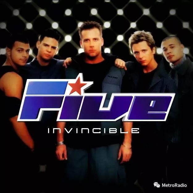 keep on movin"是5ive1999年的英国冠军单曲,来自当年的专辑