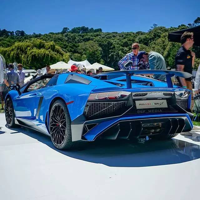 2016款兰博基尼aventador sv roadster