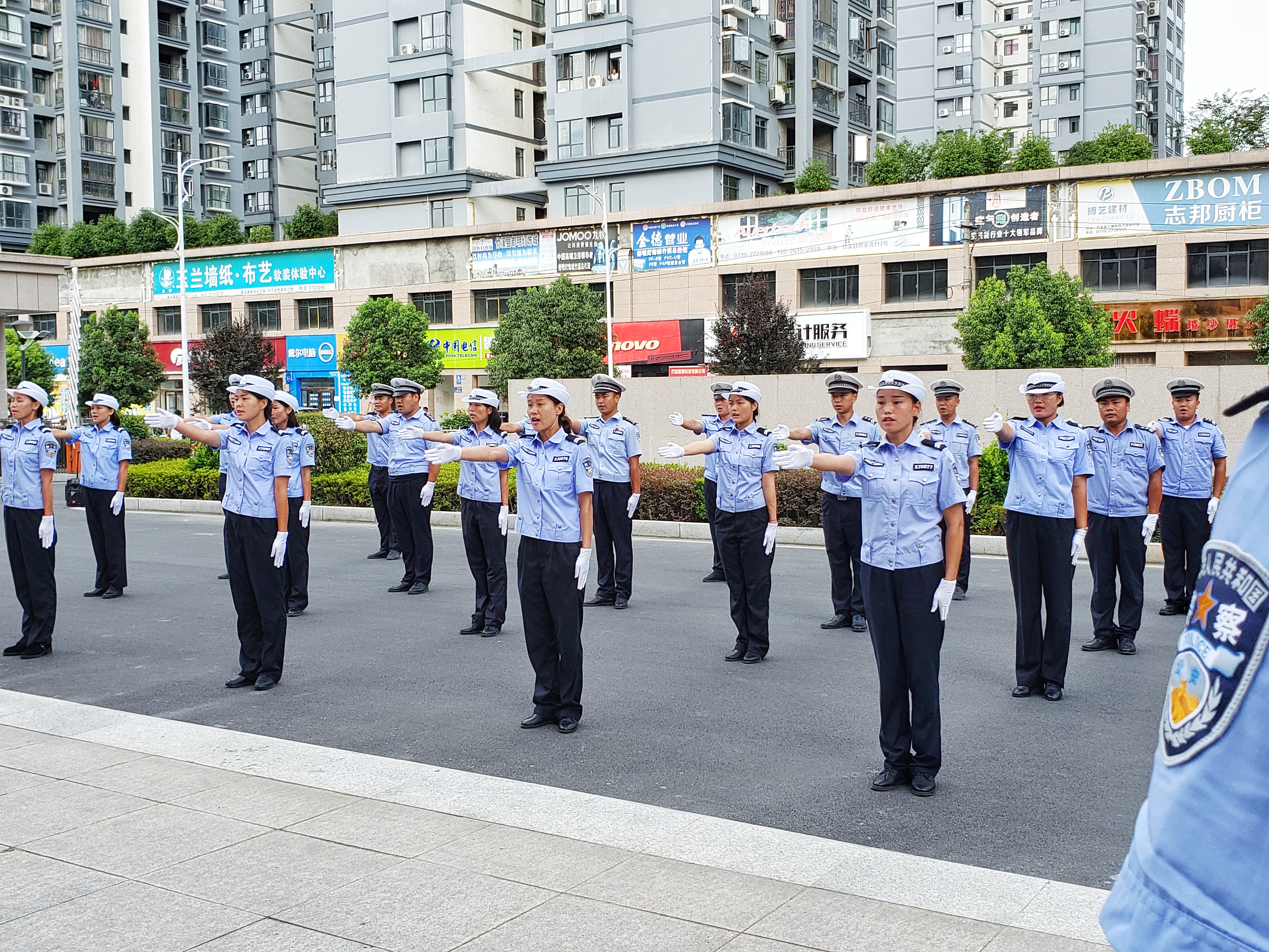 湖北竹溪:两支警队新力量齐亮相,市民点赞给予厚望