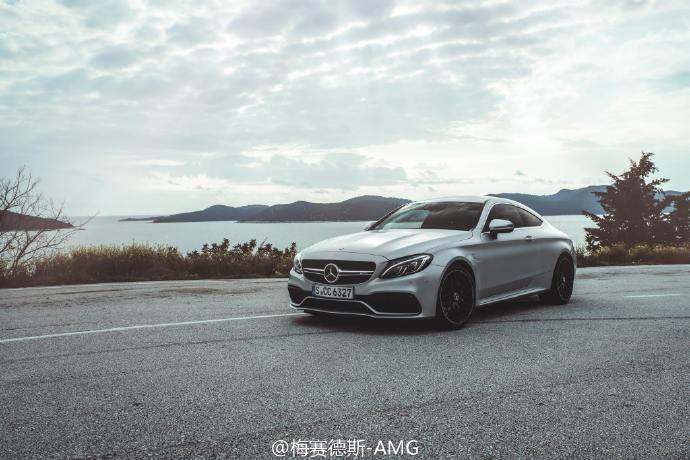 2019款进口奔驰c63 s双门四门优惠销售