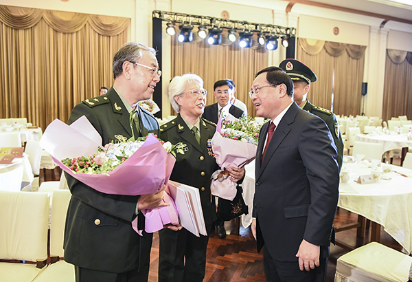 上海举行庆祝建军91周年军民座谈会,李强点赞驻沪部队