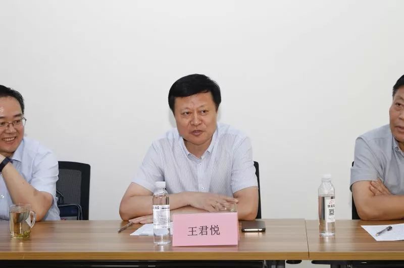 中华全国律协秘书长韩秀桃省司法厅副厅长王君悦亲临视察昆山律师行业