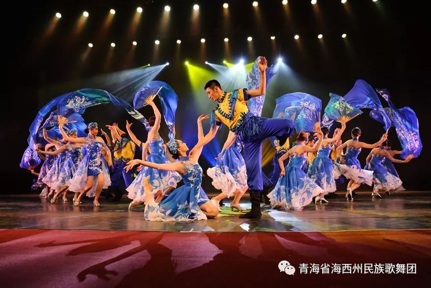 民族歌舞团 领 舞 :筵妮  2014年北京apec 专为各国元首创作的节目