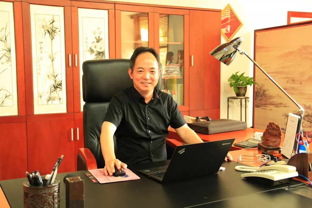 喜讯| 桂林南药总裁王文学获广西优秀企业家荣誉称号