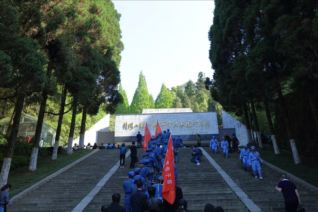 井冈山革命烈士陵园