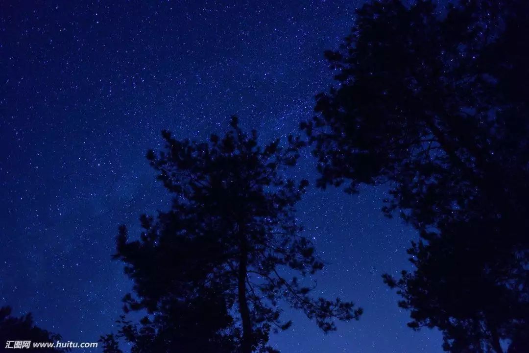 写作素材:描写夜晚星空的好句好段集萃!