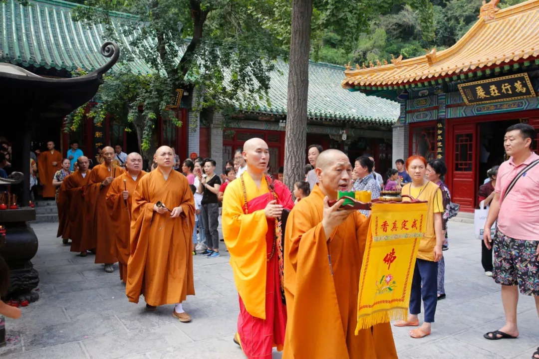 千佛山兴国禅寺·崇明寺隆重举行恭迎观世音菩萨成道