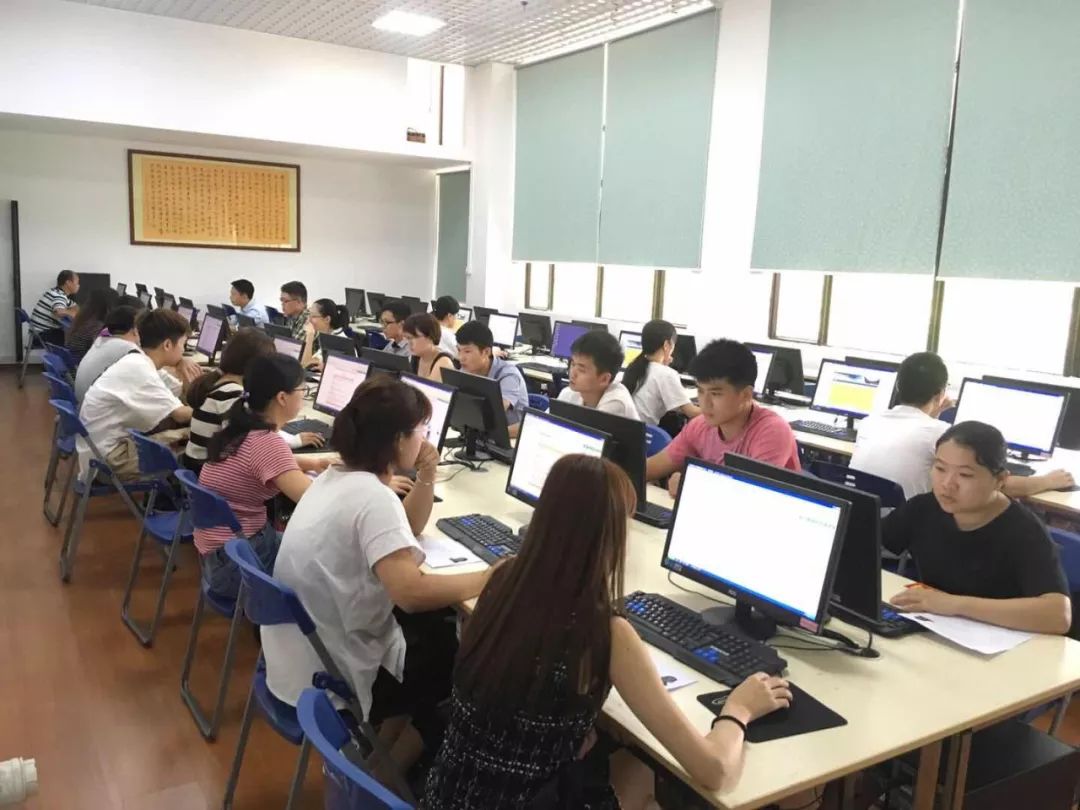 华南理工大学——红玫瑰网络教育校外学习中心秋季第二批入学考试圆满