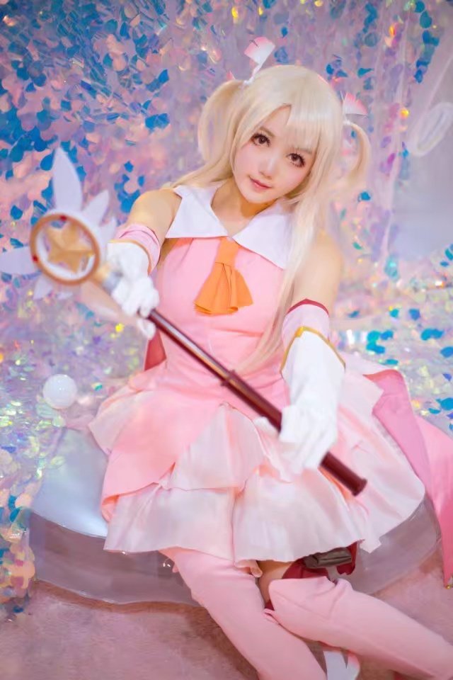 fate 伊莉雅cosplay 软软的金发萌妹