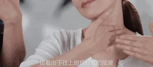 你的腋下,颈部有鼓包吗?