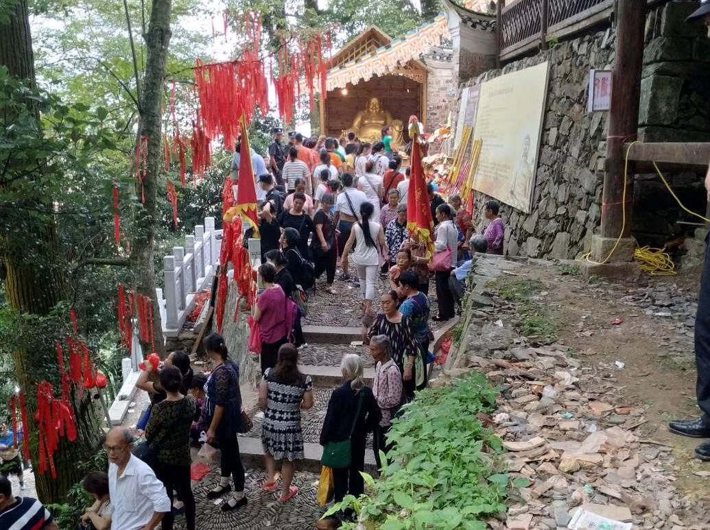 黎平南泉山寺一年一度盛大庙会,身在其中的你永远不知道有多少人!