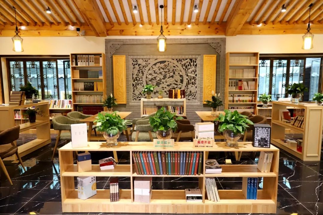 城西区文化惠民项目五峰书院城市书房实现一卡