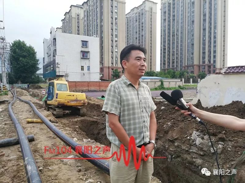 (记者采访市城建委总工程师陈义运)各类管线与市民工作,生活息息相关