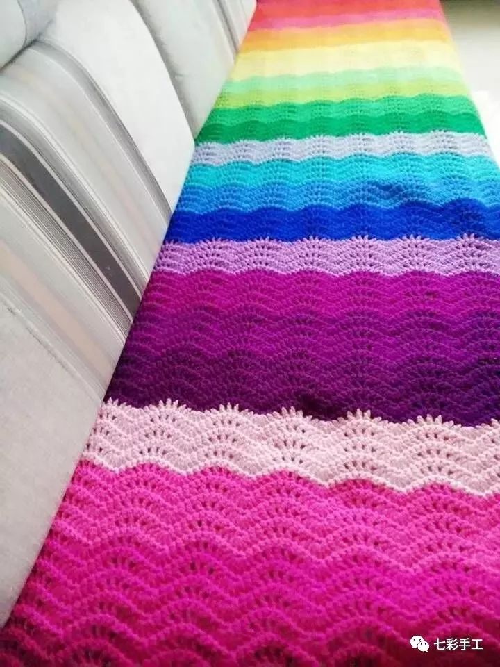 彩虹桥沙发垫钩针编织教程,彩虹控们看过来,既好看又