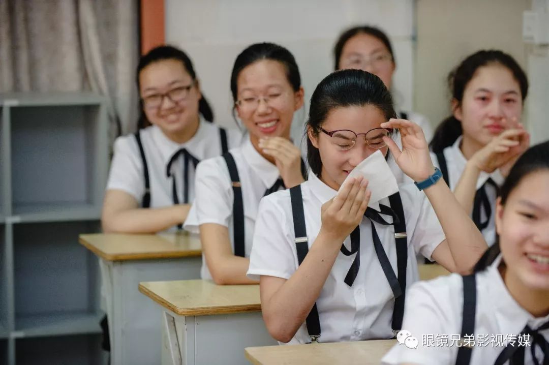 【眼镜兄弟影视】海门中学附属学校初三(2)班毕业季微电影