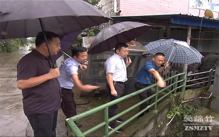 【焦点】邹远骏调研二环路成青路口道路积水情况,要求高效落实这些事!