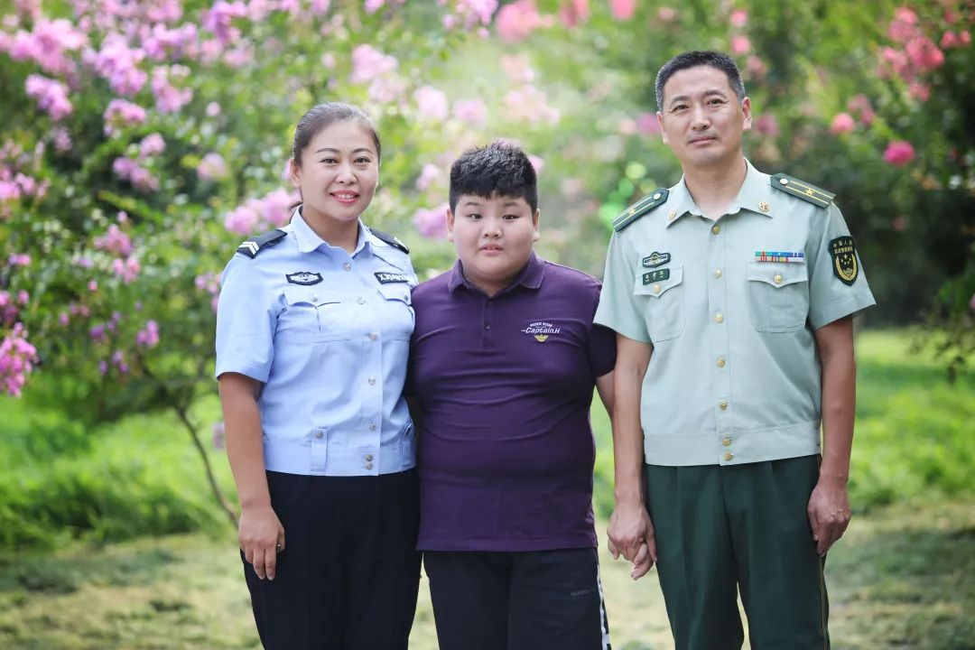 邢台橄榄绿与警服蓝最完美的爱情