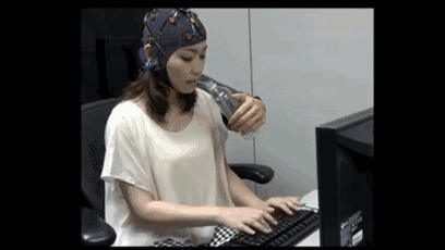 日本研发脑电波控制机械手,人人能瞬间拥有"第三只手"