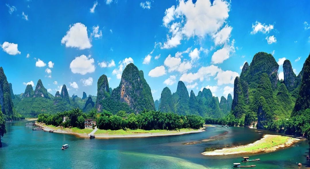 关键词:搜索 "桂林" 漓江 漓江山水是桂林风光的精华,可坐游船或竹筏