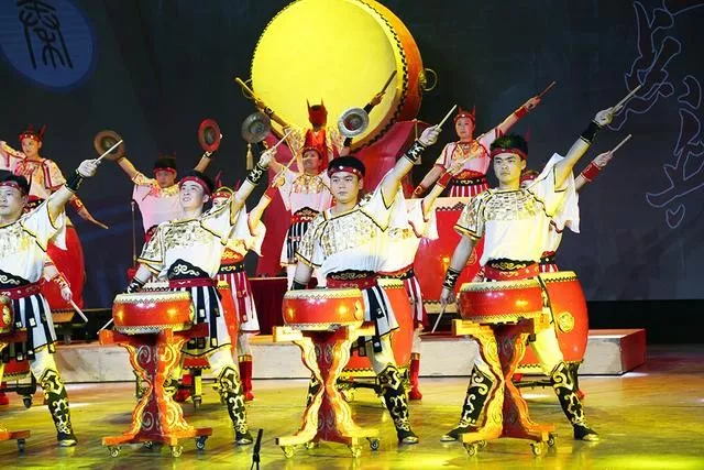 绛州鼓乐又称绛州大鼓,泛指山西省新绛县地方民间流行的锣鼓乐和吹打