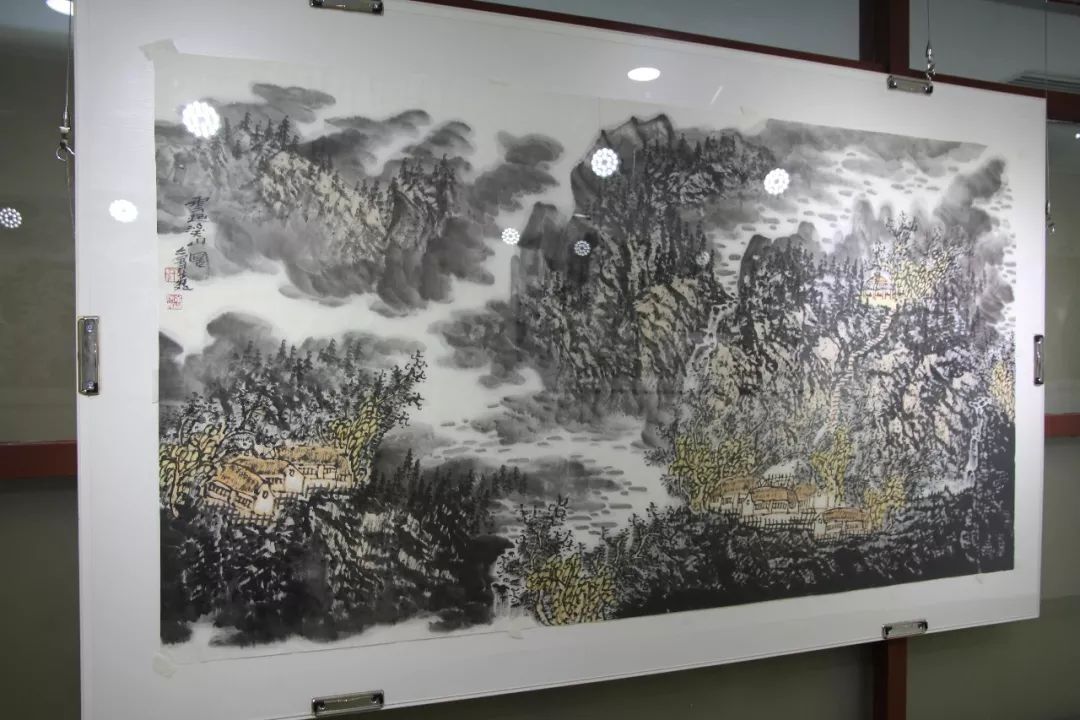 宜兴恭贺丨我国当代著名画家徐会远,李冠德先生艺术交流会圆满成功!