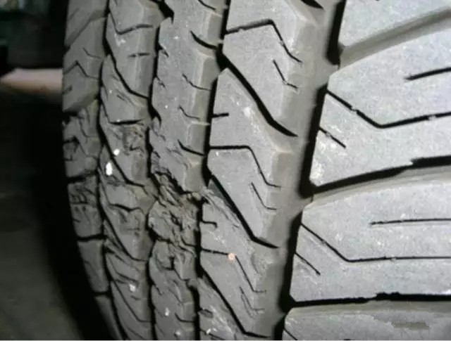 什么是轮胎的异常磨损?如何从轮胎的磨损状态判断故障原因?