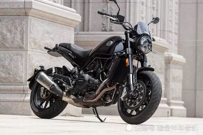 scrambler复古神车售价仅3w多的贝纳利幼狮leoncino500