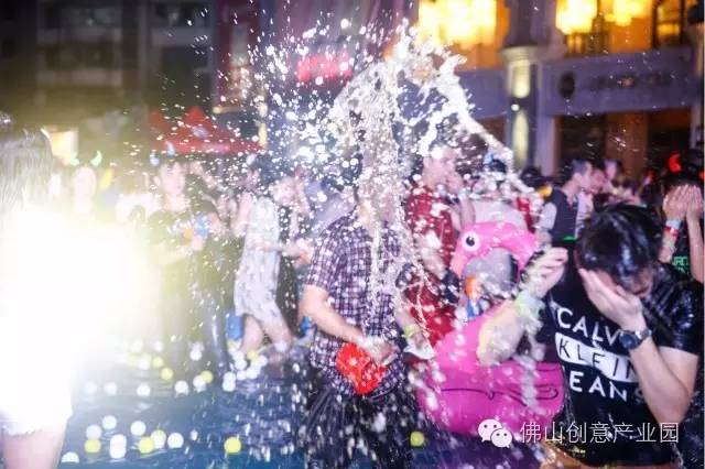 免门票禅城夏日湿身狂欢节来袭超大水池最强喷水车等你来happy