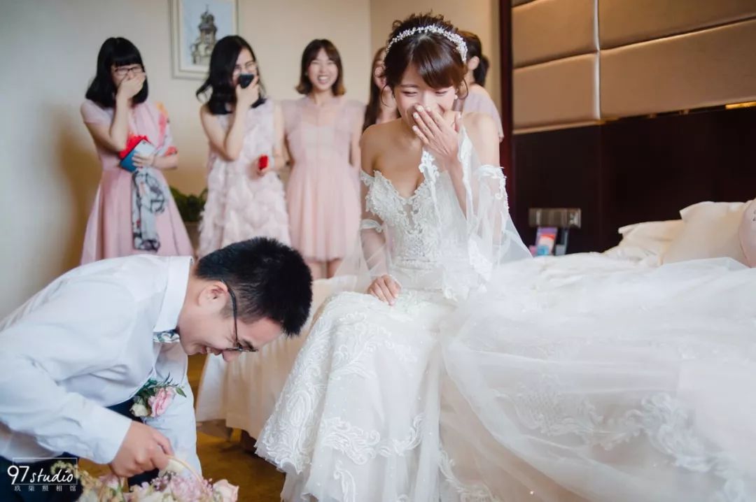 杭州婚纱跟拍_杭州婚纱摄影