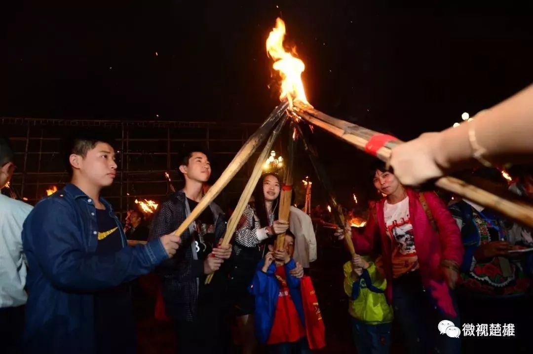 楚雄2018火把节祭火大典!