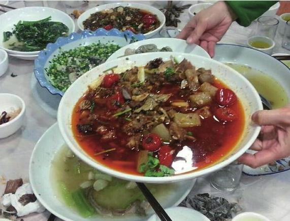 老总吃剩饭_剩菜剩饭图片(3)