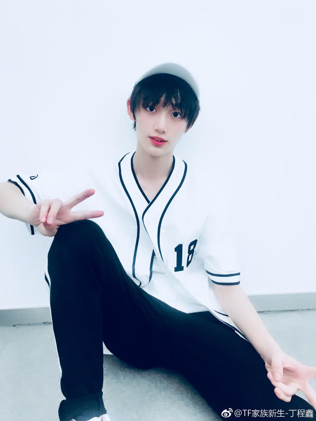 tfboys出道5周年tf二团出道在即能否续写他们的传奇