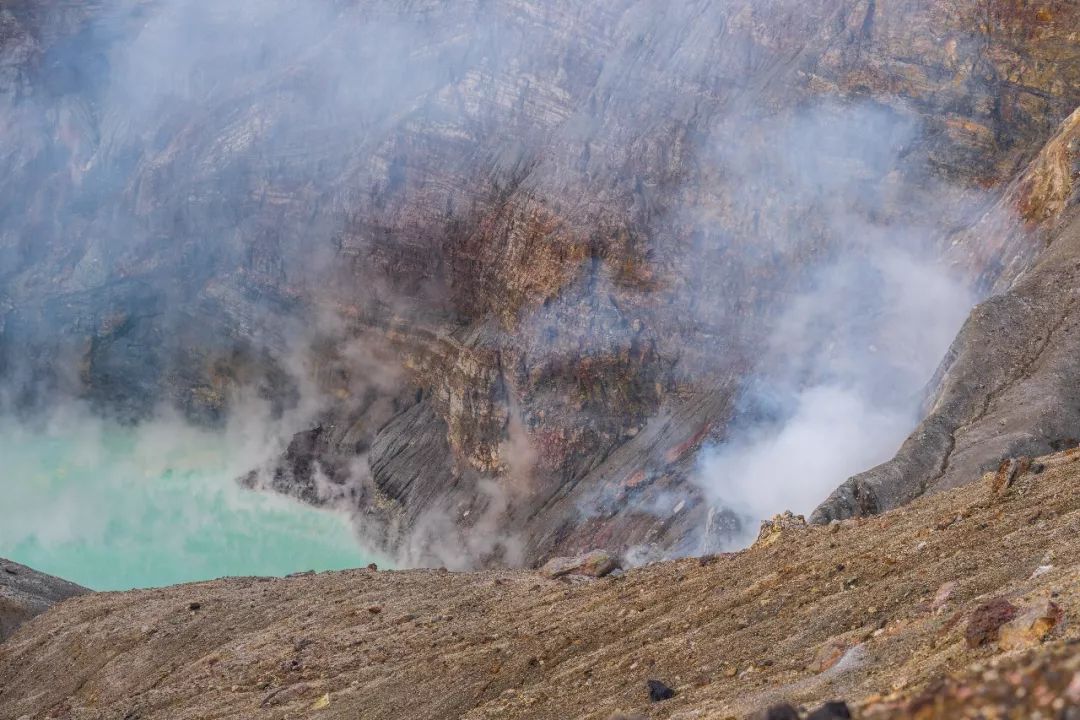 小艾玛的游乐园 | 活火山,大草原,森林深处藏温泉