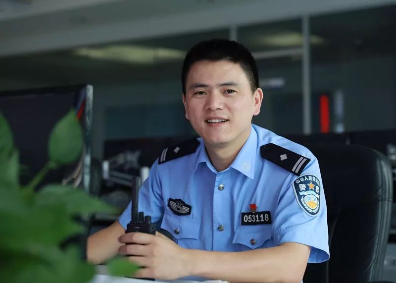 【我是警察】陈杰:交警队伍中的24小时客服