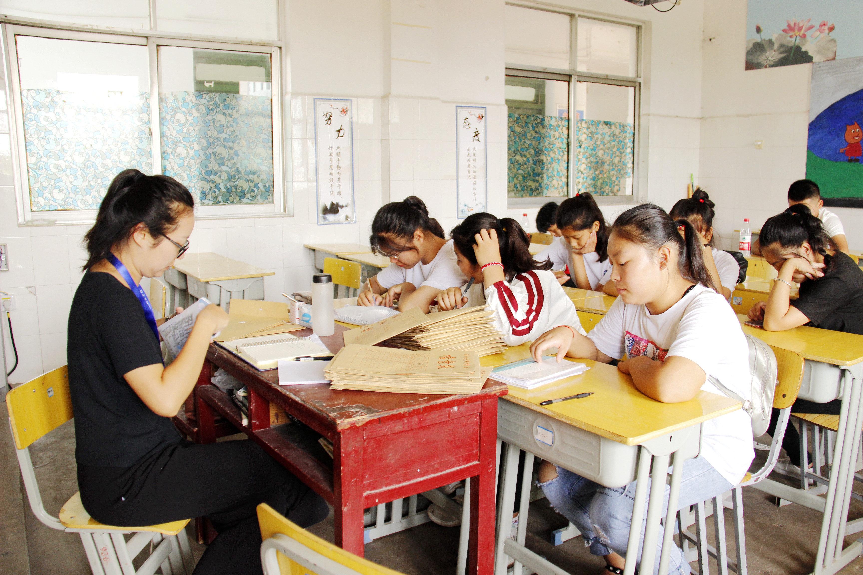 安徽淮南有一所女子学校,今天开学了!