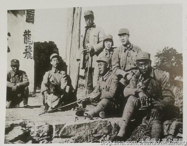 1940年,右起,赵凡,杨成武,赵志珍,曹凌,高鹏,史进前,黄连秋在狼牙山