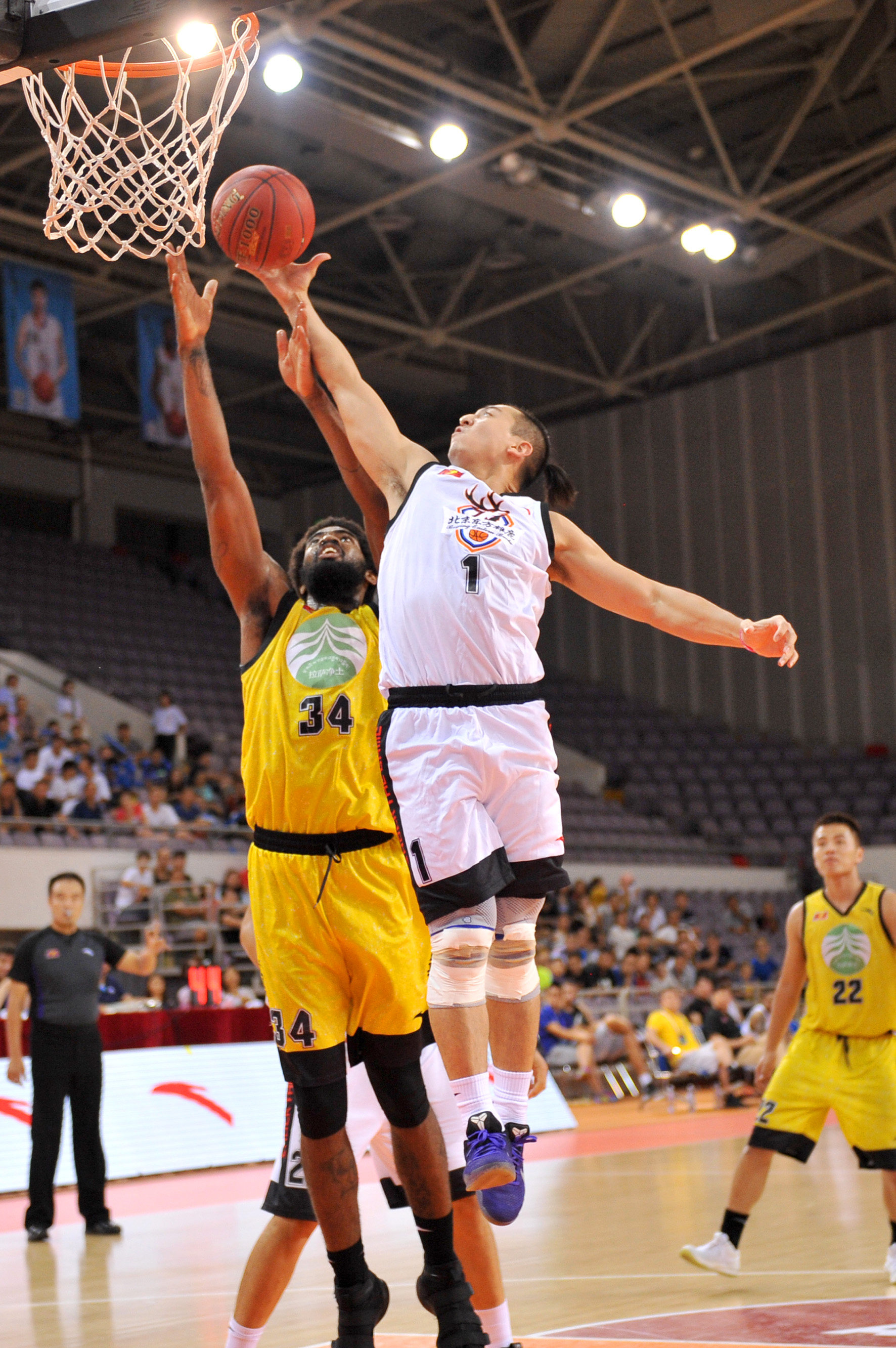 全国男子篮球联赛(nbl),在国家奥林匹克体育馆激烈开战